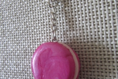 04-Porte-clefs-Macarob-framboise